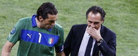 拉菲尼亚：我希望在巴萨退役；最大的奢侈是给家人买房子（拉菲尼亚：愿在巴萨挂靴，最奢侈的是为家人置房）