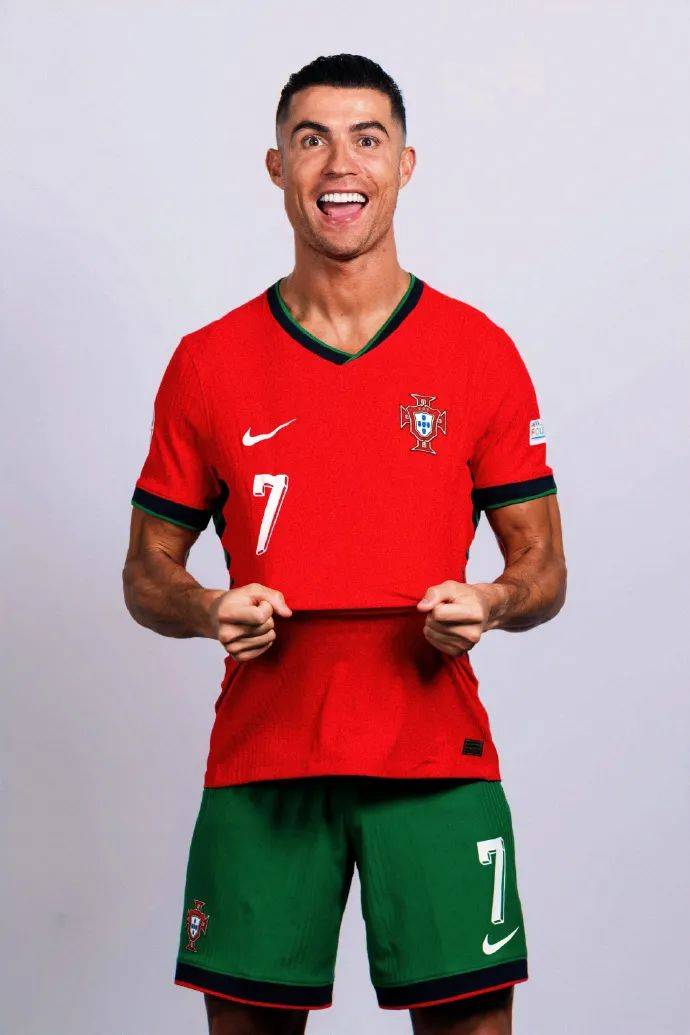 赫塔费vs埃尔切：马约拉尔、戴维-索里亚首发，安德烈-席尔瓦、伊尼亚基-佩尼亚出战（赫塔费迎战埃尔切：马约拉尔、戴维-索里亚先发，安德烈-席尔瓦、伊尼亚基-佩尼亚披挂上阵）