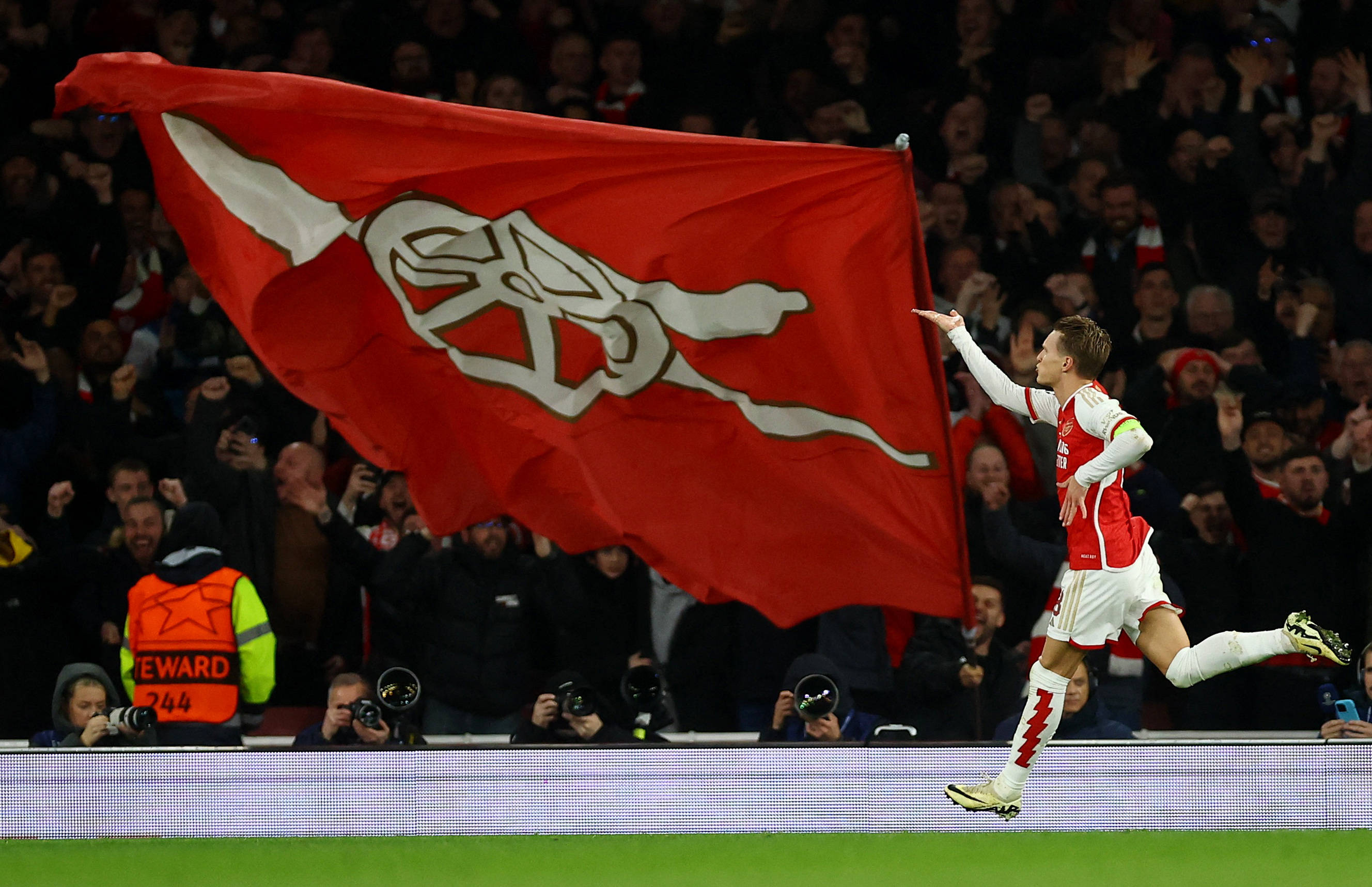 莫雷托：国米正在追逐维罗纳前锋焦瓦内，齐沃对其十分欣赏（莫雷托：国米追逐维罗纳前锋焦瓦内，齐沃高度认可）