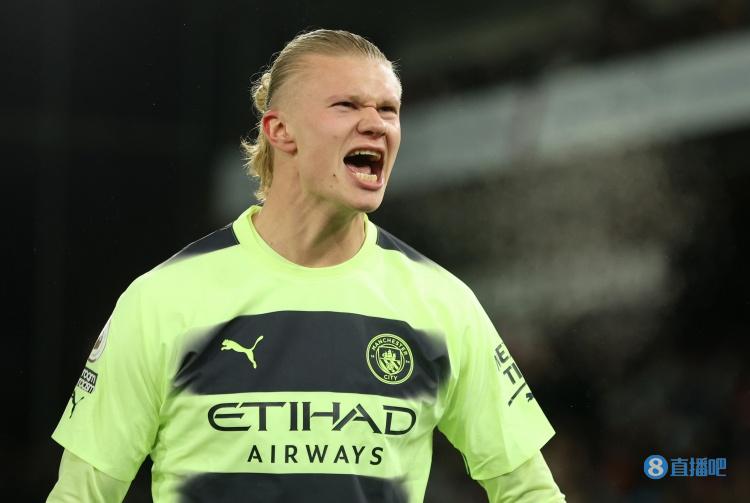 斯基拉：DV9续约的唯一可能是接受3-4年合同，年薪600-800万（斯基拉：DV9续约需签3-4年合约，年薪600-800万为唯一方案）