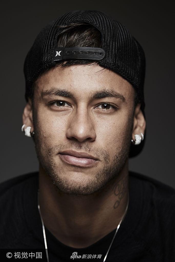 每体：巴萨对莱比锡边锋努萨感兴趣，球探负责人已到现场考察（每体：巴萨相中莱比锡翼锋努萨，球探主管已赴现场考察）