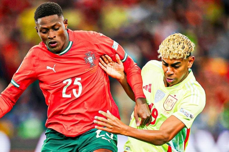 浮嶋敏：我们靠防守取得了成绩，建队方针是基于进入世少赛（浮嶋敏：防守立身收获佳绩，建队思路围绕冲击世少赛）