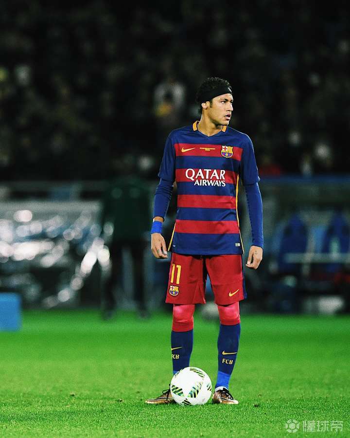 安德烈·莫拉坚称塞梅尼奥“致力于”伯恩茅斯为曼联做准备（安德烈·莫拉强调塞梅尼奥全情投入，伯恩茅斯正备战曼联）