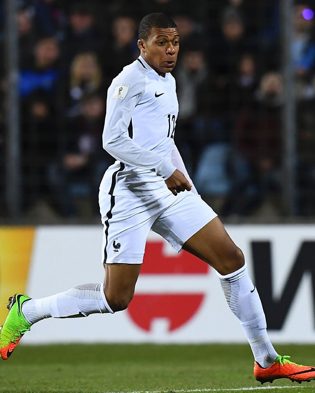 马赛3-2逆转圣吉罗斯联合，格林伍德、哈利利双响，派尚建功（马赛3-2逆转圣吉罗斯联合：格林伍德、哈利利梅开二度，派尚破门）